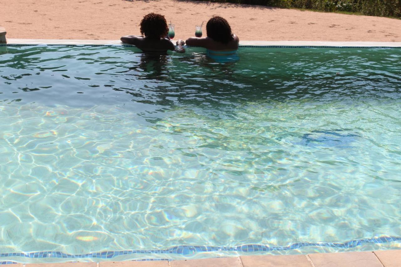 האזיביו Lions Rock Rapids - Lodge מראה חיצוני תמונה