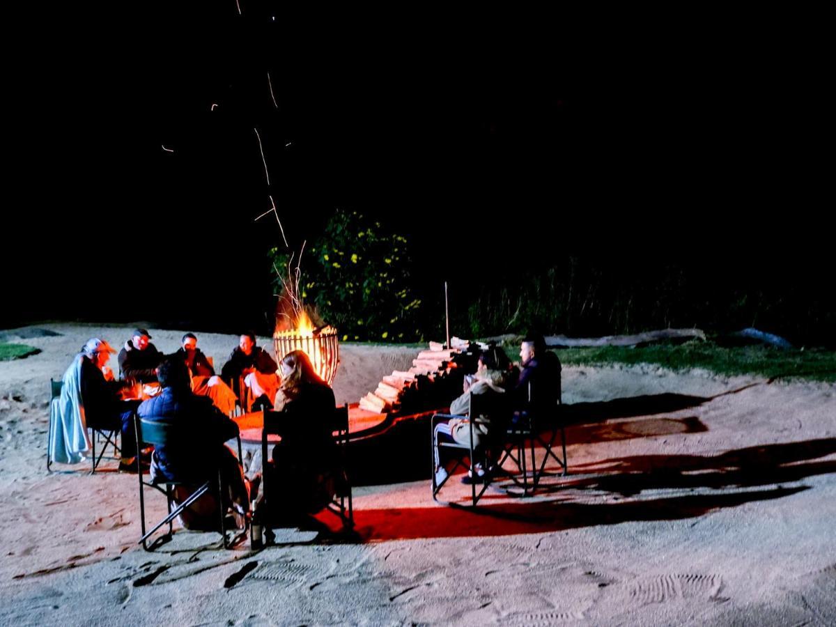 האזיביו Lions Rock Rapids - Lodge מראה חיצוני תמונה