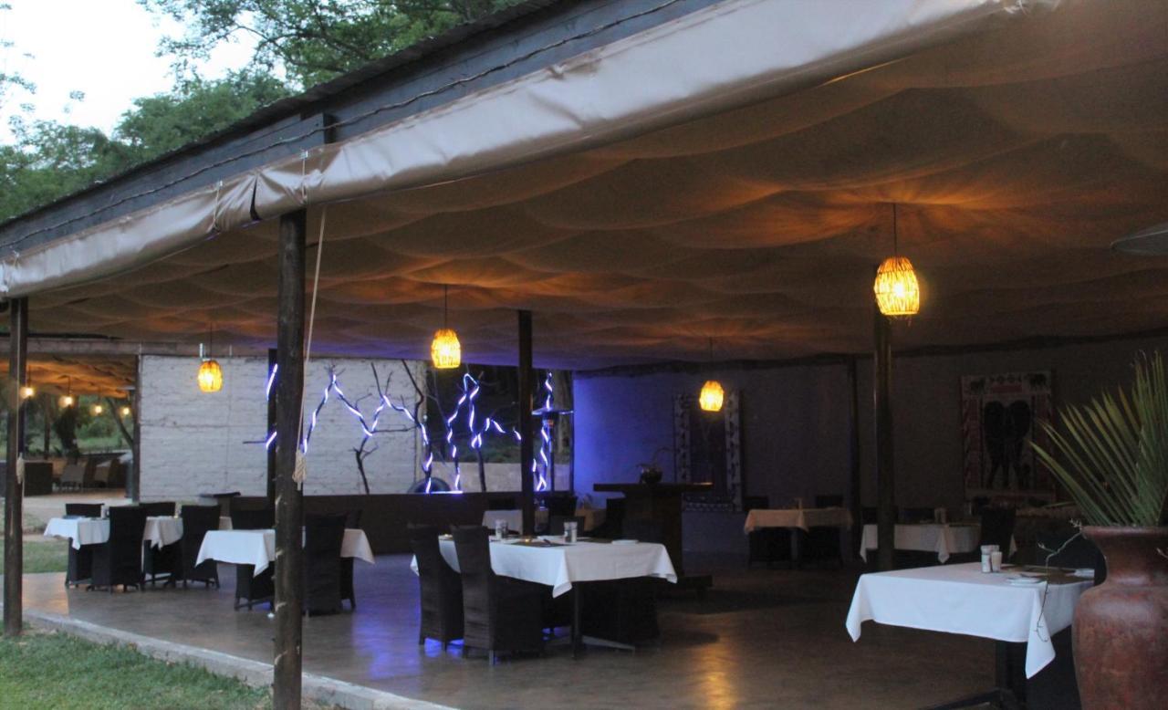 האזיביו Lions Rock Rapids - Lodge מראה חיצוני תמונה
